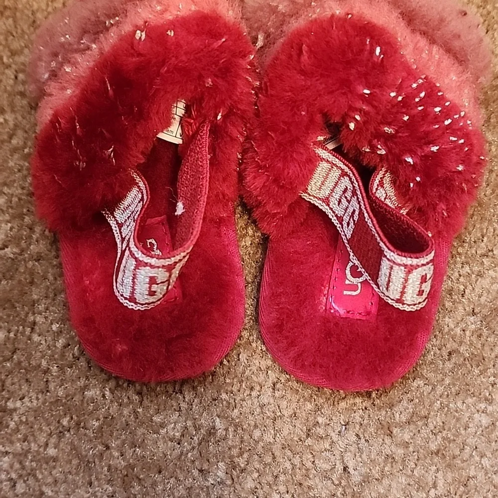 UGG T Fluff Yeah Metallic Sparkle Slippers